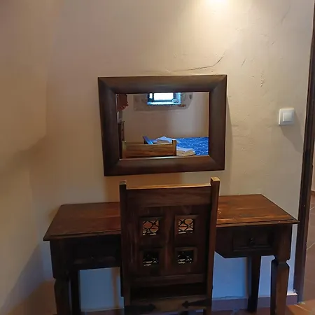 Pirgoi Edem ゲストハウス