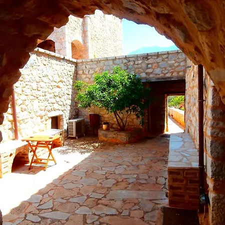 Gasthuis Pirgoi Edem