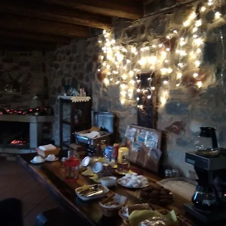 Pirgoi Edem ゲストハウス