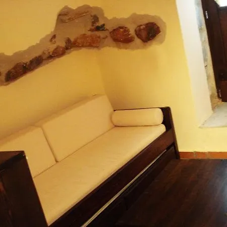 Gasthuis Pirgoi Edem 4*