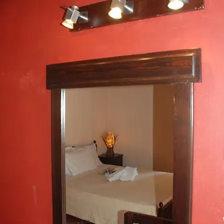 ゲストハウス Pirgoi Edem 4*