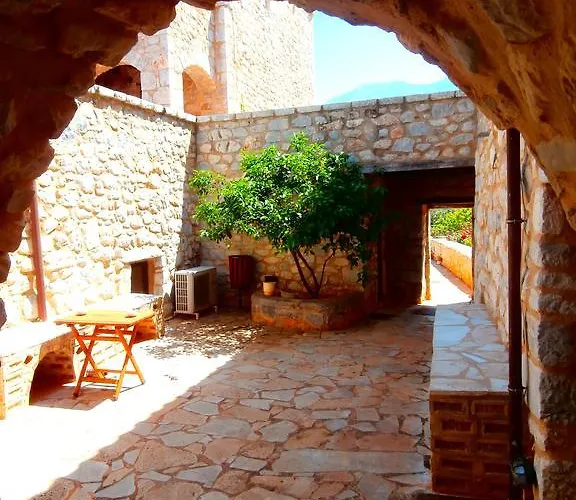 Konukevi Pirgoi Edem