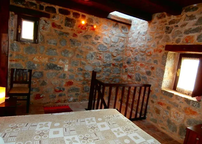 Pirgoi Edem Konukevi 4*