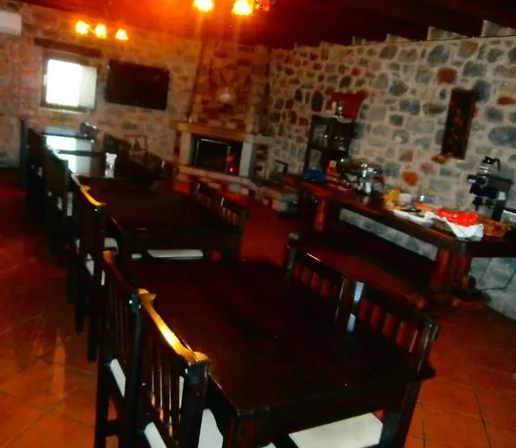 Konukevi Pirgoi Edem 4*