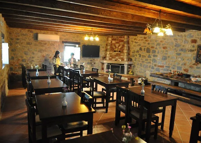 Konukevi Pirgoi Edem Pírgos Dhiroú