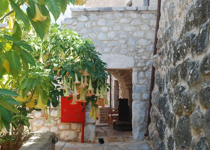 Pirgoi Edem Pírgos Dhiroú