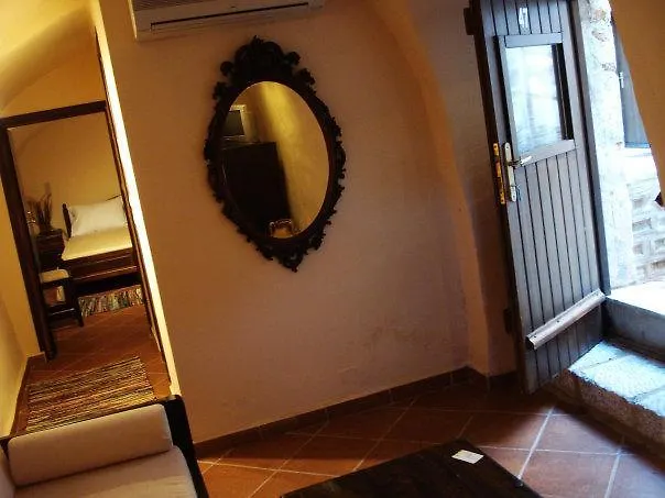 Konukevi Pirgoi Edem Pírgos Dhiroú