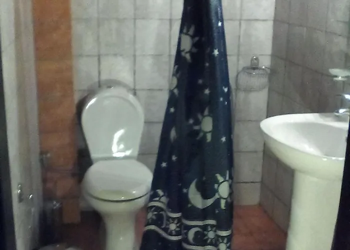 Pirgoi Edem Pírgos Dhiroú